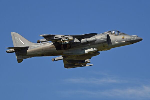 Marinha dos EUA envia navio de assalto anfíbio para Oriente Médio em meio a tensão, diz mídia Marinha dos EUA envia navio de assalto anfíbio para Oriente Médio em meio a tensão, diz mídia - Sputnik Brasil