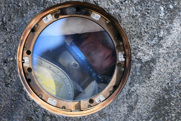 Astronauta da NASA poderia ter cometido primeiro crime no espaço - Sputnik Brasil