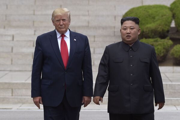 Kim Jong-un fortalecerá forças do país frente à 'difícil situação interna e externa' - Sputnik Brasil