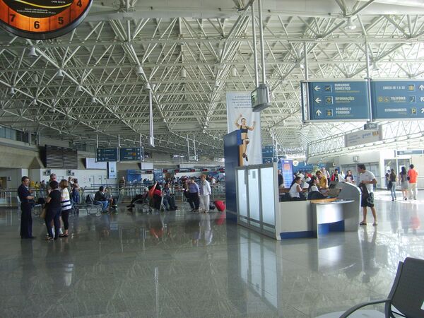 Baixa movimentação faz Aeroporto do Galeão se apoiar em linhas aéreas de baixo custo - Sputnik Brasil