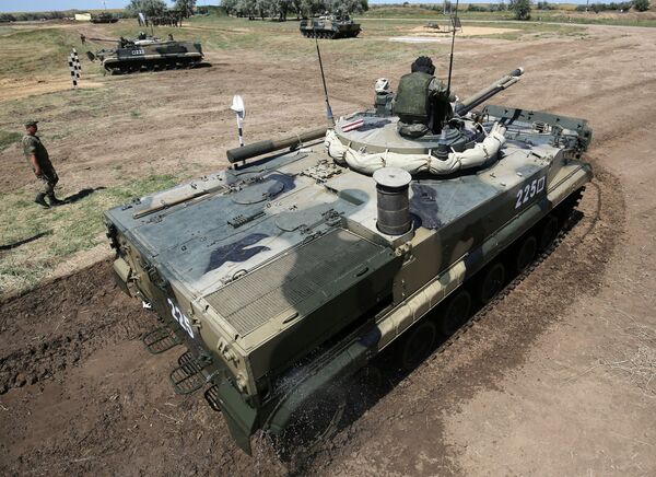 Forças Terrestres russas receberão avançado sistema de defesa antiaérea guiado a laser Forças Terrestres russas receberão avançado sistema de defesa antiaérea guiado a laser - Sputnik Brasil