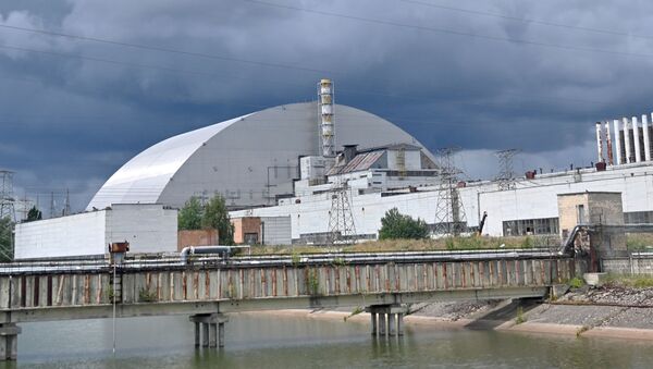 Visão geral do novo sarcófago da usina nuclear de Chernobyl, na Ucrânia, criado pela construtora francesa Novarka, 10 de julho de 2019 - Sputnik Brasil