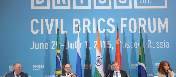 Civic BRICS reúne em Moscou delegados de cinco países do bloco e outros, antes da Cúpula do BRICS, que acontecerá em 9 e 10 de julho em Ufá, também na Rússia - Sputnik Brasil