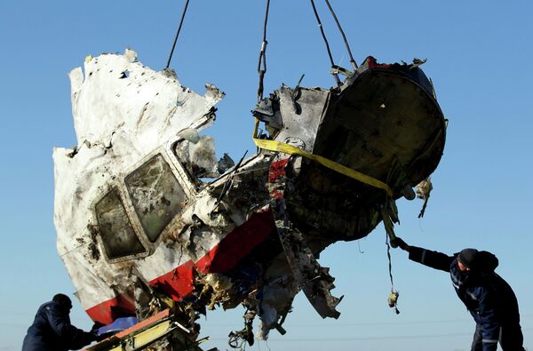 Manipulação do caso MH17? Rússia pede que equipe de investigação seja 'independente e imparcial' - Sputnik Brasil