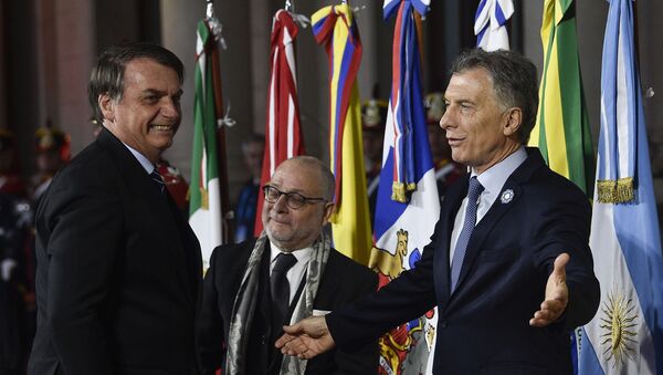 Bolsonaro e Macri durante cúpula do Mercosul. - Sputnik Brasil