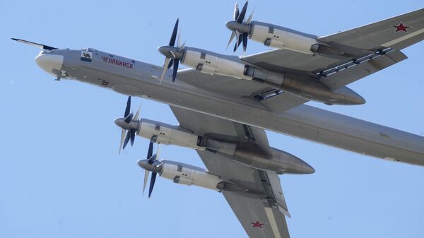 Bombardeiro estratégico russo Tu-95MS - Sputnik Brasil