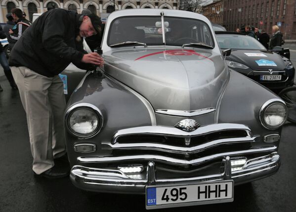 Carro lendário Pobeda (Vitória) da Fábrica de Automóveis Gorky (GAZ na sígla em russo)é um dos símbolos da União Soviética. - Sputnik Brasil