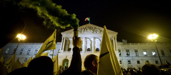 Protestos contra medidas de austeridade em Lisboa - Sputnik Brasil