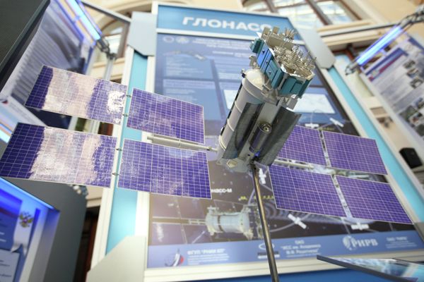 Roscosmos descobre maneira de impedir satélites espiões de vigiar Rússia Roscosmos descobre maneira de impedir satélites espiões de vigiar Rússia - Sputnik Brasil