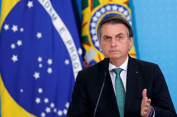Especialista: 'bolo' de Bolsonaro em ministro francês é resultado de rusgas anteriores, mas pega mal - Sputnik Brasil
