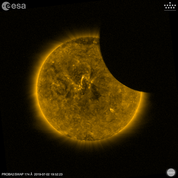 A Lua passando através do Sol - Sputnik Brasil