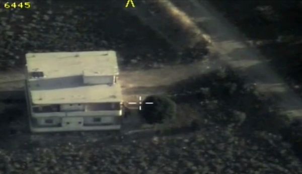 Defesa da Rússia publica imagens de eliminação de alvos terroristas na Síria (FOTOS) - Sputnik Brasil