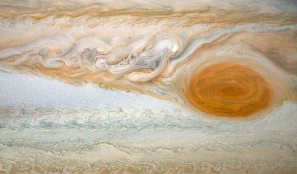Sonda Juno tira FOTOS espetaculares da Grande Mancha Vermelha de Júpiter - Sputnik Brasil