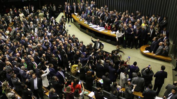 Plenário da Câmara dos Deputados durante votação em primeiro turno da reforma da Previdência, em 10 de julho de 2019 - Sputnik Brasil