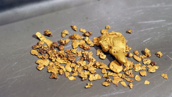 Ouro extraído na Sibéria, Rússia - Sputnik Brasil