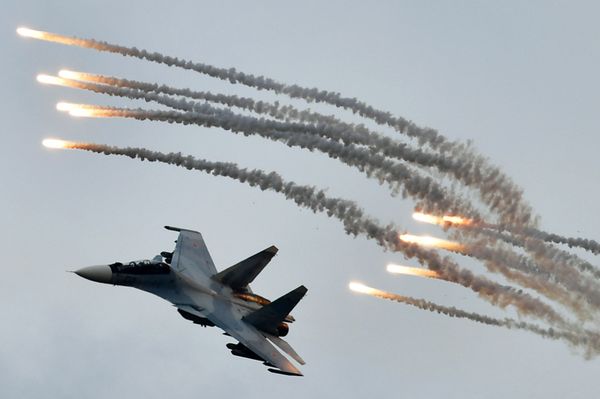 Poderiam caças russos Su-57 contribuir para defesa do Irã? - Sputnik Brasil