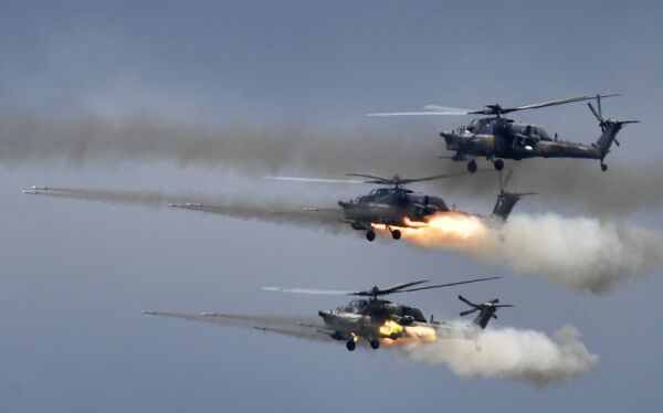 Rússia inicia produção em série dos modernizados helicópteros Mi-28NM - Sputnik Brasil