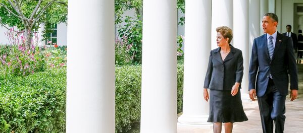 Inclusão dos brasileiros no programa norte-americano Global Entry foi anunciada nesta terça-feira (30) pela presidenta Dilma Rousseff em Washington Inclusão dos brasileiros no programa norte-americano Global Entry foi anunciada nesta terça-feira (30) pela presidenta Dilma Rousseff em Washington - Sputnik Brasil