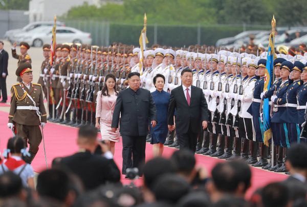 China e Coreia do Norte reforçam colaboração militar em meio às tensões com EUA - Sputnik Brasil