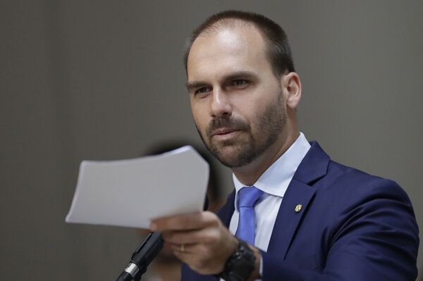 'Surpreendente seria se criticasse o AI-5', diz pesquisador sobre governo Bolsonaro - Sputnik Brasil