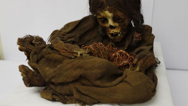 Garota inca mumificada de 500 anos - Sputnik Brasil