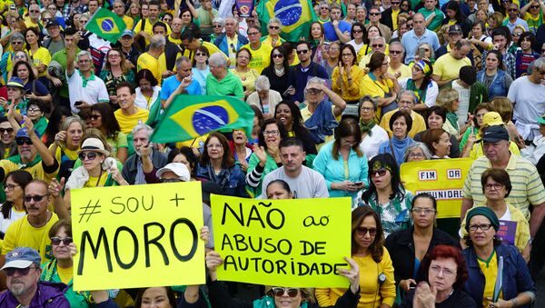 Manifestação do Vem Pra Rua no Rio de Janeiro. - Sputnik Brasil
