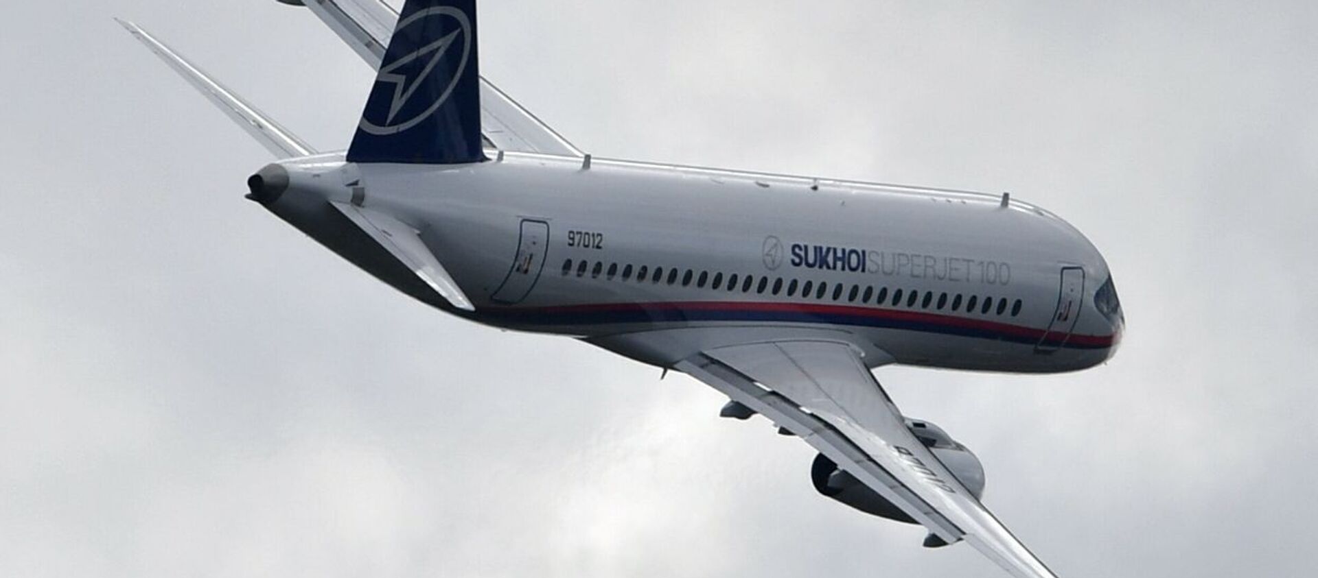 Avião de passageiros russo Sukhoi Superjet 100 sendo mostrado no Salão Aeroespacial Internacional MAKS-2019, realizado em Zhukovsky, Rússia - Sputnik Brasil, 1920, 08.04.2020