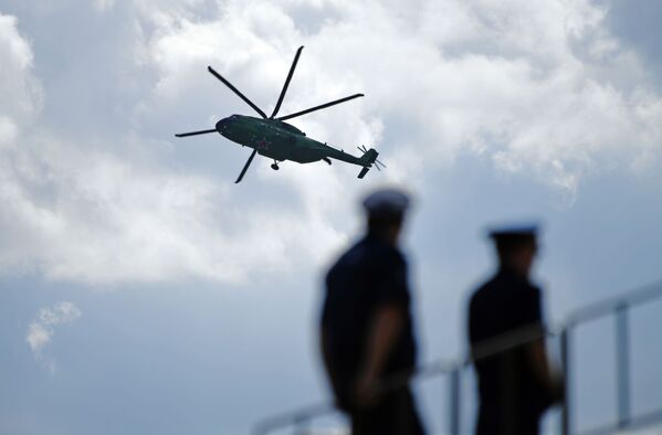 Helicóptero multiusos de transporte militar russo Mi-26 no show aéreo MAKS-2019 - Sputnik Brasil