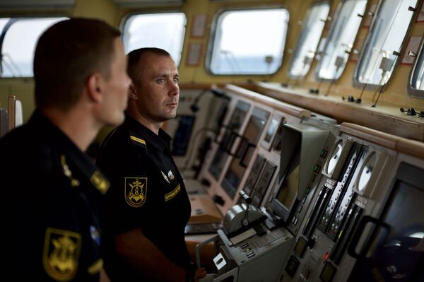 Frota russa do Mar Negro realiza exercícios militares na Crimeia - Sputnik Brasil