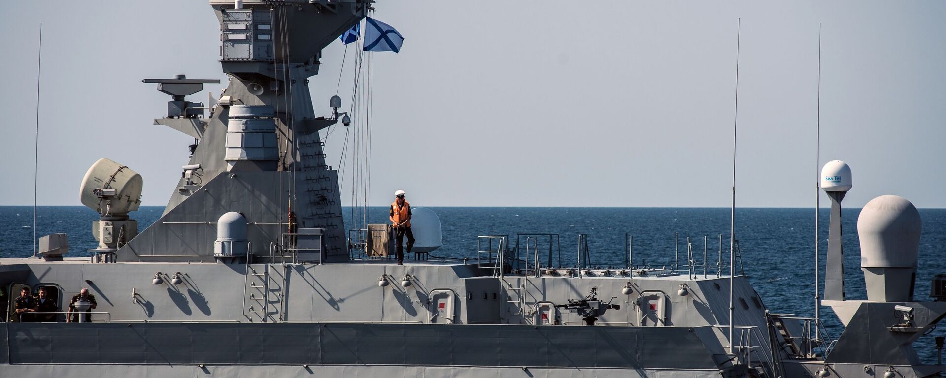 Navio de mísseis do projeto 21631 Vyshny Volochyok durante os exercícios militares da Frota do Mar Negro e do Distrito Militar do Sul da Rússia na Crimeia - Sputnik Brasil, 1920, 11.11.2021