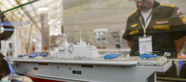 Modelo de um Mistral - Sputnik Brasil