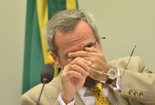 Postura do MEC com o Enem aprofunda desigualdade e pode impulsionar COVID-19, dizem entidades - Sputnik Brasil