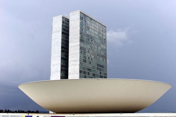 Congresso tem piora na avaliação dos brasileiros durante trégua com Bolsonaro, diz pesquisa - Sputnik Brasil