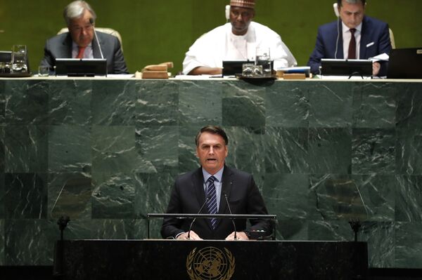 O presidente do Brasil, Jair Bolsonaro, discursa na abertura da 74ª Assembleia Geral da Organização das Nações Unidas (ONU), no dia 24 de setembro de 2019. - Sputnik Brasil