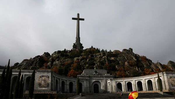 Vale dos Caídos, mausoléu onde estão os restos mortais de Francisco Franco, nas cercanias de Madri - Sputnik Brasil