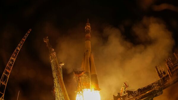 Nave espacial Soyuz MS-15 lançada para a Estação Espacial Internacional (EEI) da plataforma de lançamento do cosmódromo de Baikonur, no Cazaquistão, em 25 de setembro de 2019 - Sputnik Brasil