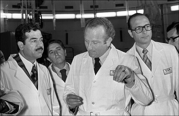 'Chirac recebeu propina de Saddam para ser contra guerra do Iraque', diz ex-diretor do MI6  - Sputnik Brasil