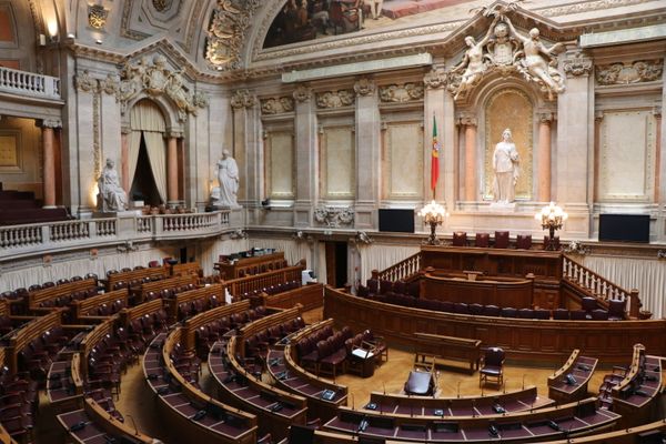 Eleições em Portugal: quais as diferenças com o sistema político do Brasil? - Sputnik Brasil