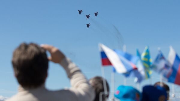 Os caças MiG-29 do grupo de pilotagem Strizhi - Sputnik Brasil