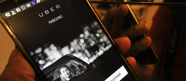 Na última terça-feira (30/06), a Câmara Municipal de São Paulo aprovou o Projeto de Lei de autoria do vereador Adílson Amadeu (PTB) que proíbe o uso de carros particulares cadastrados em aplicativos para o transporte remunerado de pessoas - Sputnik Brasil