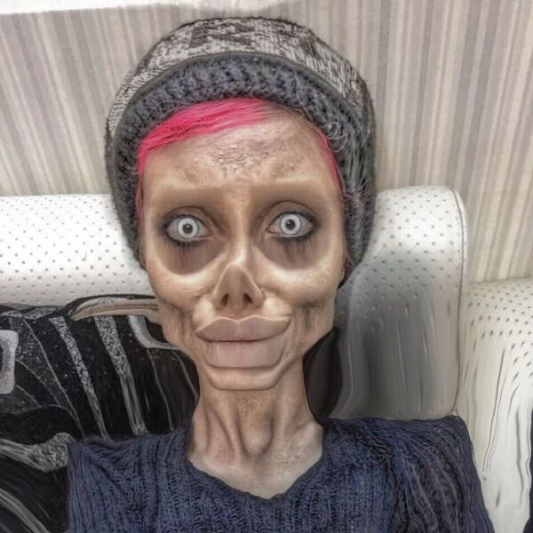 'Angelina Jolie zumbi' aparece na televisão iraniana após ser acusada de blasfêmia - Sputnik Brasil