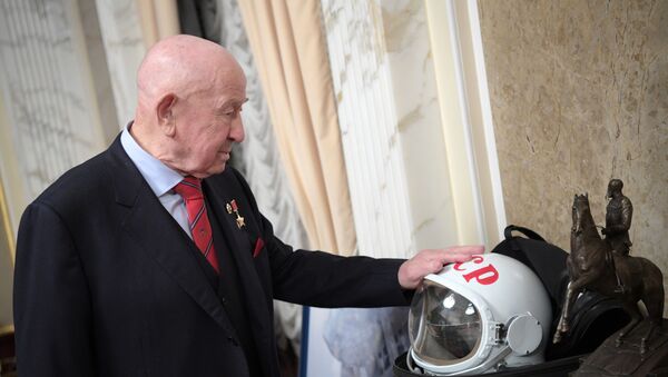 Cosmonauta soviético Aleksei Leonov em 2017 - Sputnik Brasil