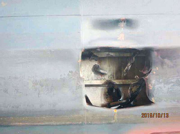 FOTOS mostram estragos no petroleiro iraniano supostamente feitos por 2 mísseis - Sputnik Brasil