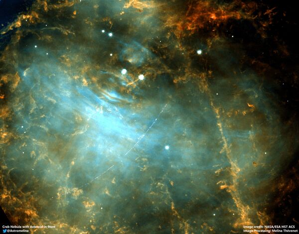 Confira FOTO incrível de asteroide 'cortando' Nebulosa do Caranguejo Confira FOTO incrível de asteroide 'cortando' Nebulosa do Caranguejo - Sputnik Brasil