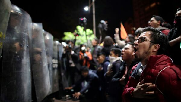 Protestos em La Paz após as eleições na Bolívia, em 21 de outubro de 2019 - Sputnik Brasil