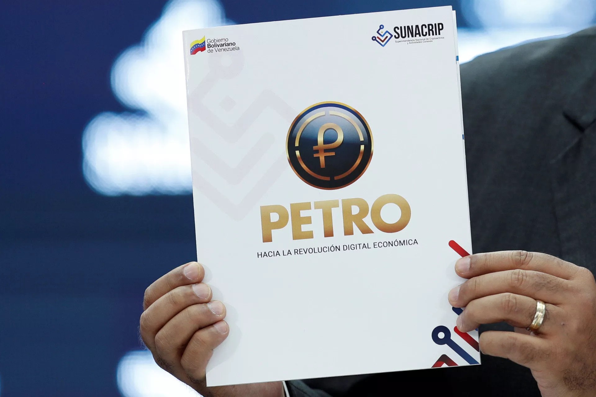 Com hiperinflação, Venezuela anuncia que vai 'petrolizar' pagamentos de benefícios sociais Com hiperinflação, Venezuela anuncia que vai 'petrolizar' pagamentos de benefícios sociais - Sputnik Brasil, 1920, 03.05.2021
