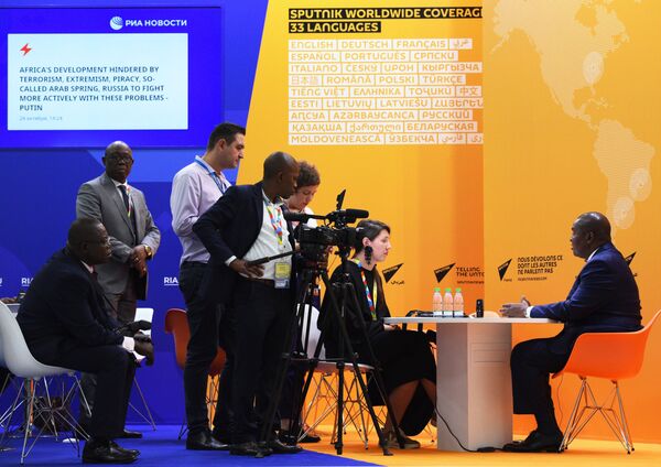 República Centro-Africana pensa em abrigar base militar russa República Centro-Africana pensa em abrigar base militar russa - Sputnik Brasil