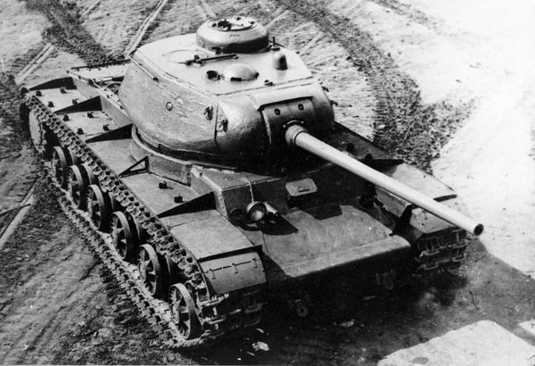 Pai de monstros de ferro: os tanques pesados mais temíveis do construtor russo Dukhov Pai de monstros de ferro: os tanques pesados mais temíveis do construtor russo Dukhov - Sputnik Brasil
