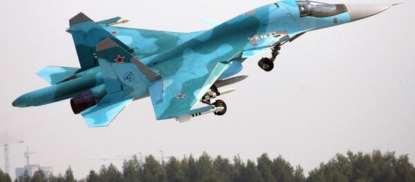 Caça-bombardeiro multifunção Su-34 - Sputnik Brasil