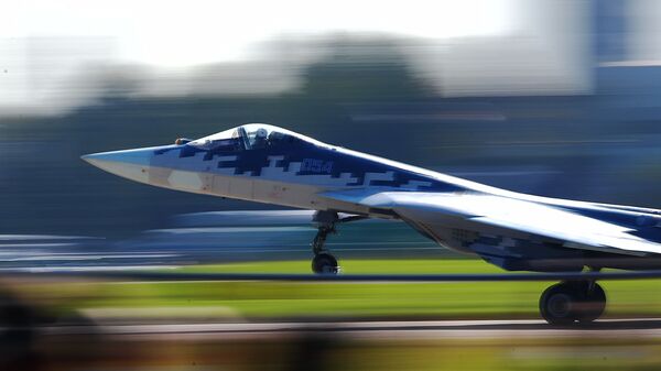 Caça russo de 5ª geração Su-57 no show aéreo MAKS 2019 - Sputnik Brasil
